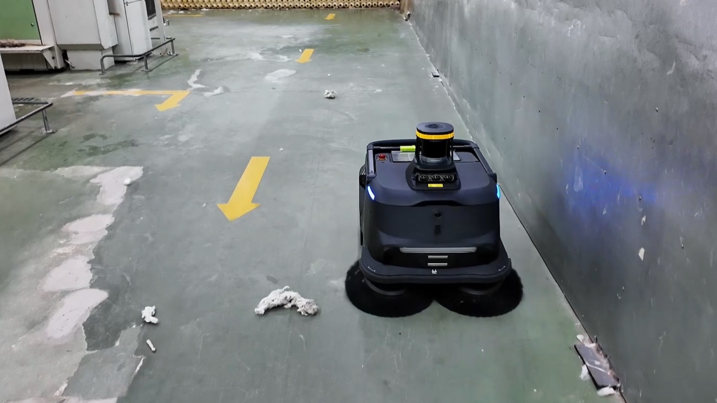 PUDU MT1 vận hành trong nhà máy — hình từ video hãng PUDU