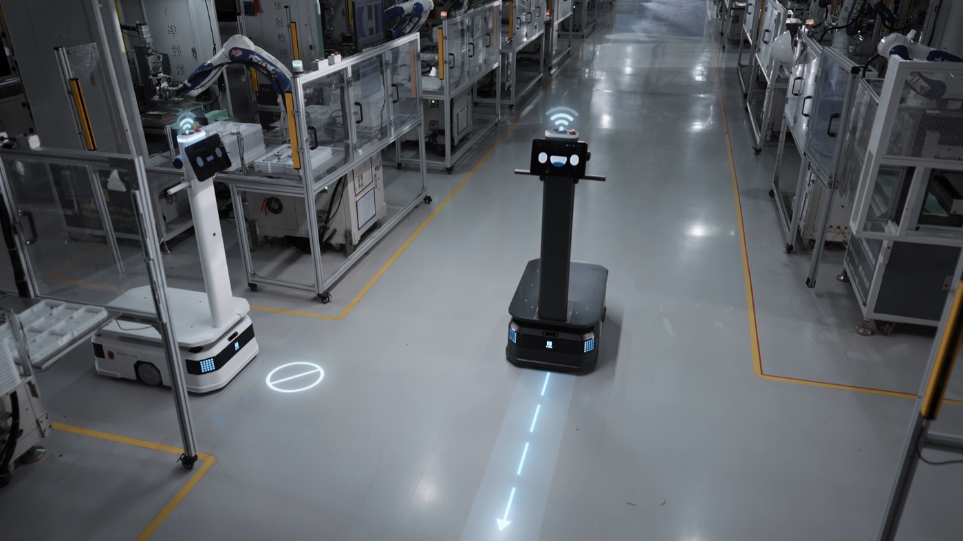 Robot T300 vận chuyển nội bộ nhà máy
