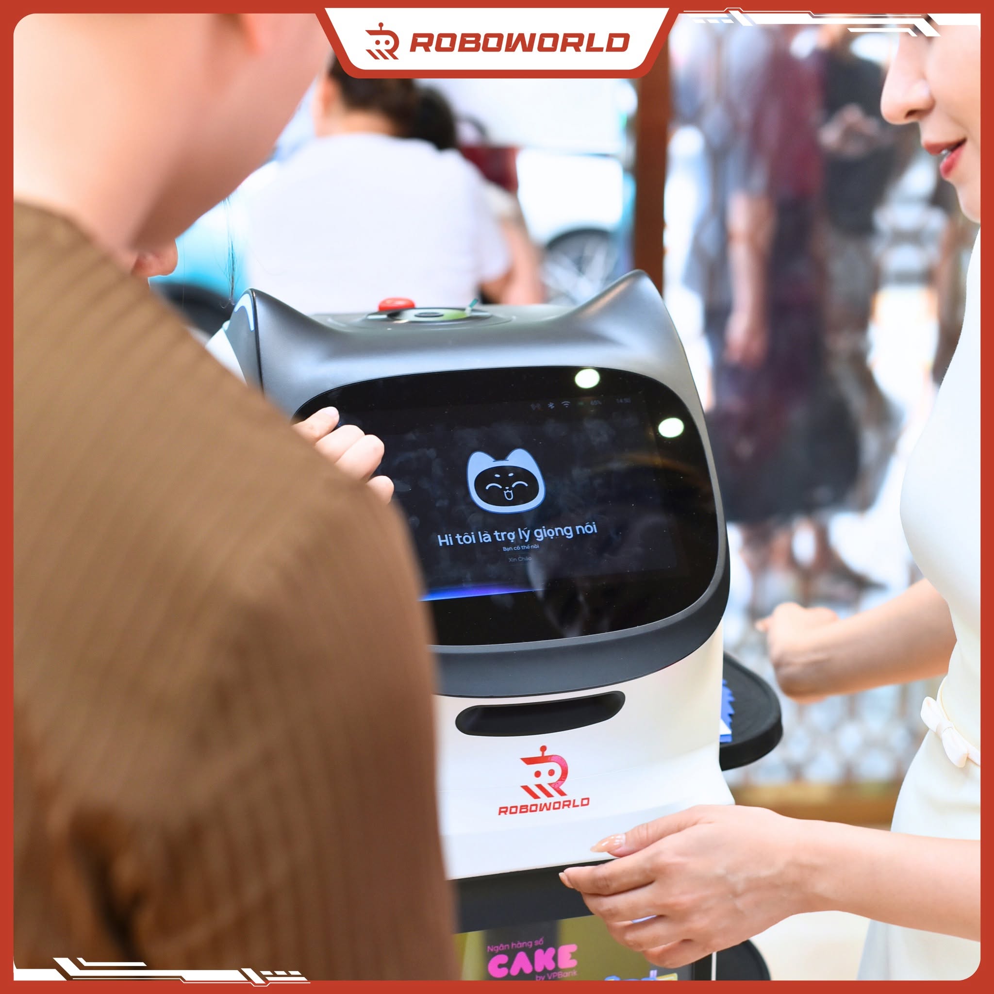 Thuê robot khai trương ra mắt sản phẩm